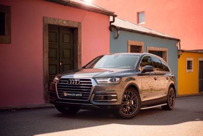 Carro usado Audi Q7 3.0 TDi quattro Tiptronic 7L Diesel