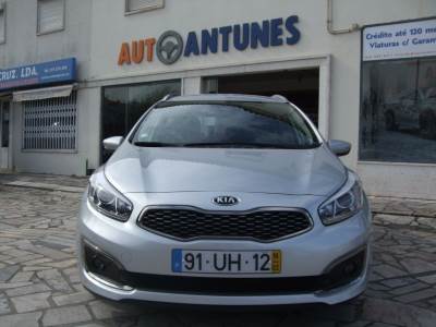 Carro usado Kia Ceed SW 1.4 CRDi Nav Line Diesel