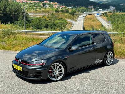 Carro usado VW Golf 2.0 TSi GTi DSG Performance Gasolina