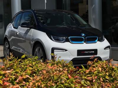 Carro usado BMW Série i 120Ah Elétrica