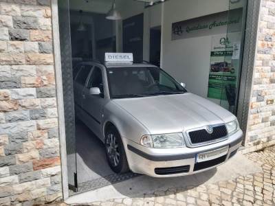 Carro usado Skoda Octavia Break 1.9 TDi Elegance Diesel