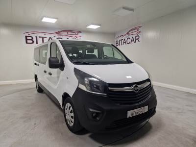 Carro usado Opel Vivaro 1.6 CDTI L2 GPS LUGARES 9 Diesel