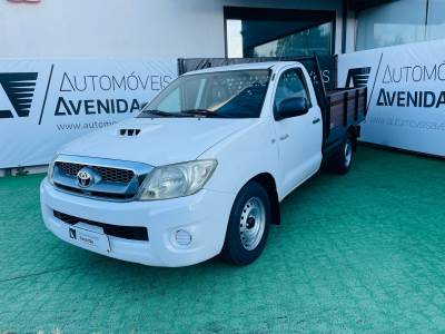 Carro usado Toyota Hilux 2.5D4D 4X2 Cabine Simples Diesel