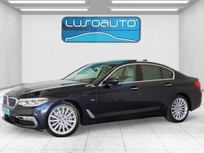 Carro usado BMW Série 5 i xDrive Line Luxury Auto Gasolina