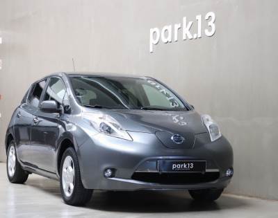 Carro usado Nissan Leaf Acenta Flex 30 kWh Elétrica