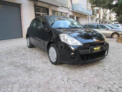 Carro usado Renault Clio 1.5 dCi Confort 89g Diesel