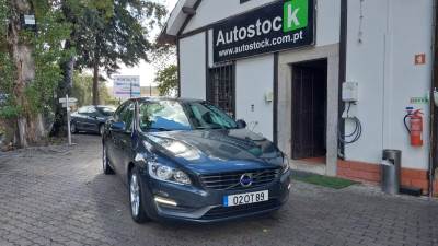 Carro usado Volvo S60 1.6 D2 Momentum Eco Powershift Diesel