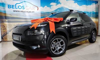 Carro usado Citroën C4 Cactus 1.2 PureTech Shine EAT6 Gasolina