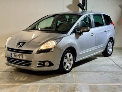 Carro usado Peugeot 5008 1.6 HDi Premium Diesel