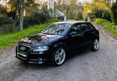 Carro usado Audi A3 Sportback 1.6 TDI Sport S-Tronic Diesel