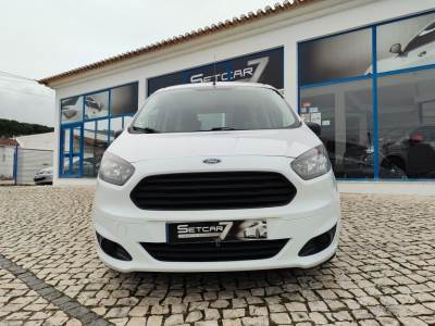 Carro usado Ford Tourneo Courier 1.5 TDCi Ambiente Diesel
