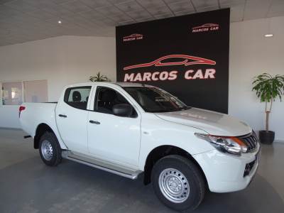 Carro usado Mitsubishi L200 2.4 DI-D CD Campera 4WD Diesel