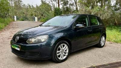 Volkswagen Golf 1.6 TDi Confortline