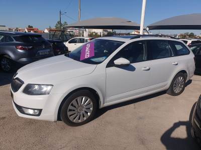 Carro usado Skoda Octavia Break 1.6 tdi DSG Diesel