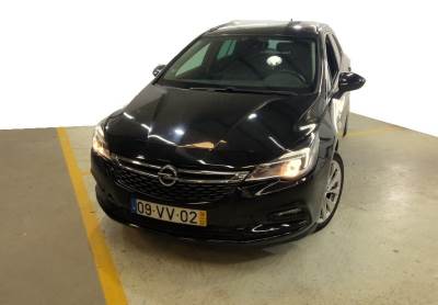 Carro usado Opel Astra Sports Tourer 1.6 CDTI INNOVATION Diesel