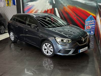 Carro usado Renault Mégane Sport Tourer 1.3 TCe Limited EDC | GPS Gasolina