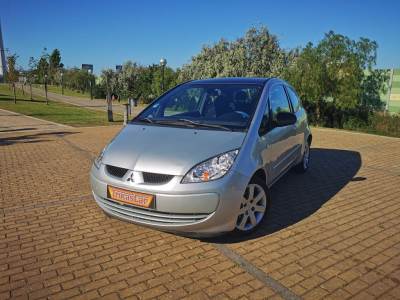 Carro usado Mitsubishi Colt CZ3 1.1 Invite Gasolina