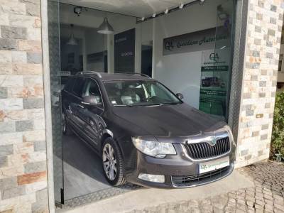 Carro usado Skoda Superb 2.0 TDI Elegance Diesel