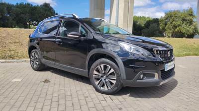 Carro usado Peugeot 2008 1.2 PureTech Allure Gasolina