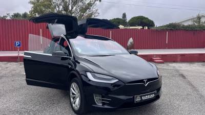 Carro usado Tesla Model X 75D Elétrica