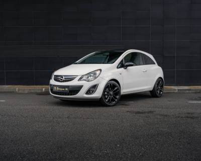 Carro usado Opel Corsa 1.4 Black Edition Gasolina