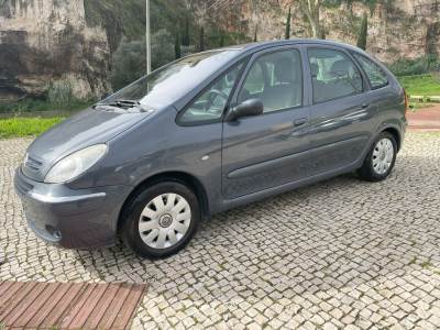 Carro usado Citroën Xsara Picasso 1.6 HDi Exclusive Diesel