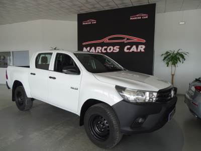 Carro usado Toyota Hilux 2.4 D-4D 4WD CE CH Diesel