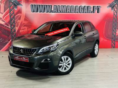 Carro usado Peugeot 3008 PureTech 130 Stop & Start GPF EAT8 Active Gasolina