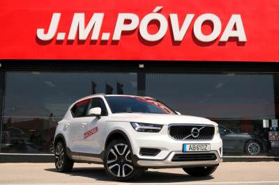 Carro usado Volvo XC 40 1.5 T5 PHEV Momentum 262cv Híbrido (Gasolina)