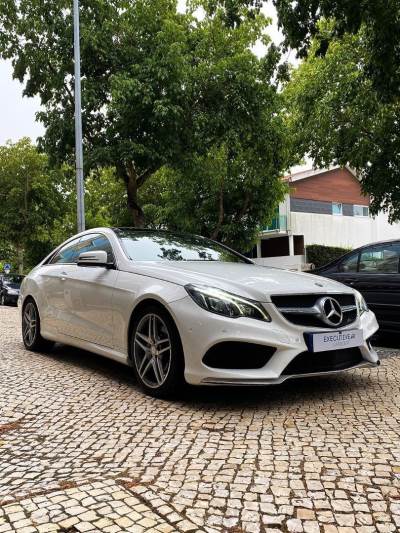 Carro usado Mercedes-Benz Classe E E 220 CDi BlueEfficiency Diesel