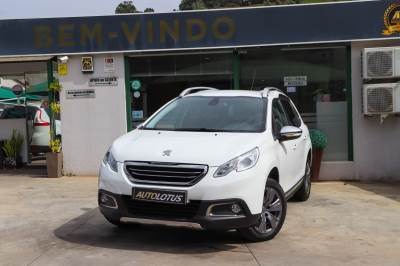 Carro usado Peugeot 2008 1.2 PureTech Allure Gasolina