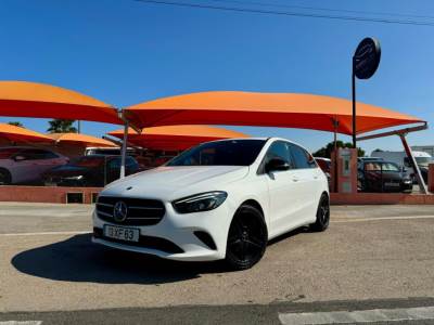 Carro usado Mercedes-Benz Classe B B 180 d Style Plus Aut. Diesel