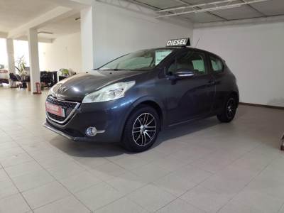 Carro usado Peugeot 208 1.4 e-HDi Access 2-Tronic Diesel