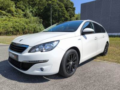 Carro usado Peugeot 308 SW 1.2 PureTech Style J17 Gasolina