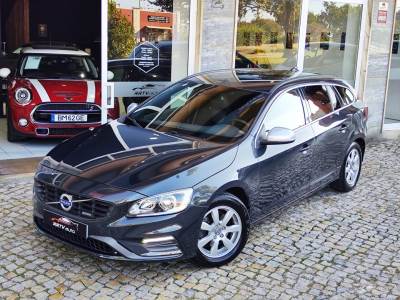 Carro usado Volvo V60 1.6 D2 Drive R-Design Start/Stop Diesel