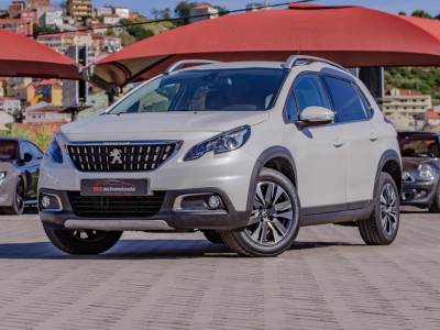 Carro usado Peugeot 2008 1.2 PureTech Allure EAT6 Gasolina