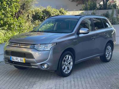 Carro usado Mitsubishi Outlander 2.0 PHEV Instyle Híbrido (Gasolina)