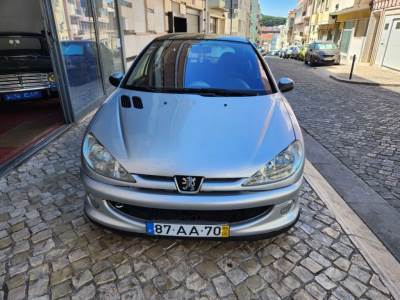 Carro usado Peugeot 206 1.4 HDi Black & Silver II Diesel