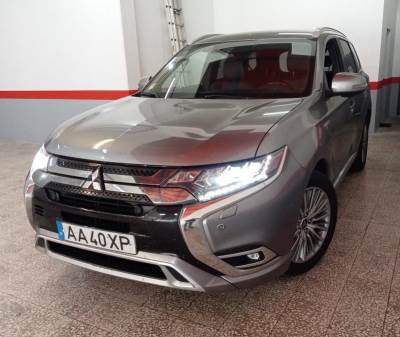 Carro usado Mitsubishi Outlander 2.4 PHEV INSTYLE (AUTO) Híbrido (Gasolina)