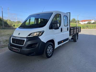 Pesado usado Peugeot BOXER 2.2 BLUEHDI C. D 7 LUG 165 CV Diesel