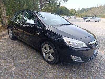 Carro usado Opel Astra 1.4 Selection S/S Gasolina