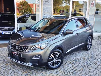 Carro usado Peugeot 3008 1.2 PureTech Allure Gasolina