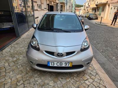 Carro usado Toyota Aygo 1.0 + Sport Pack Gasolina