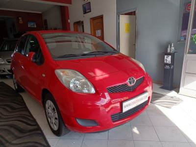 Carro usado Toyota Yaris 1.0 VVT-i AC Gasolina