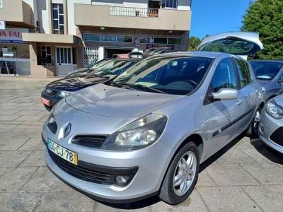 Carro usado Renault Clio 1.2 16V Dynamique Luxe Gasolina