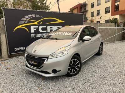 Carro usado Peugeot 208 1.2 PureTech Active Gasolina