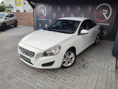 Carro usado Volvo S60 1.6 D2 Drive Momentum Start/Stop Diesel