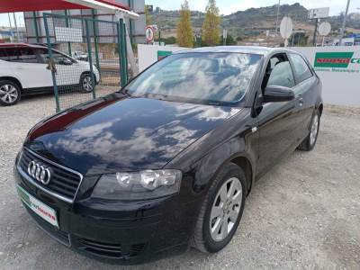 Carro usado Audi A3 1.6 Ambiente Gasolina