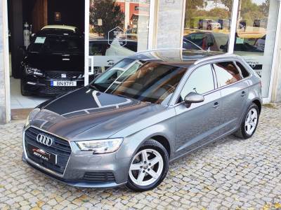 Carro usado Audi A3 Sportback 1.6 TDI Advance Diesel