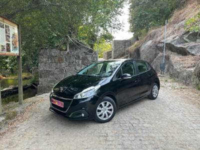 Carro usado Peugeot 208 E-HDi 92 Stop&Start Active Diesel